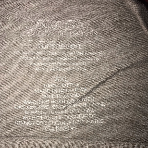 Shirt - Picture 3 of 3